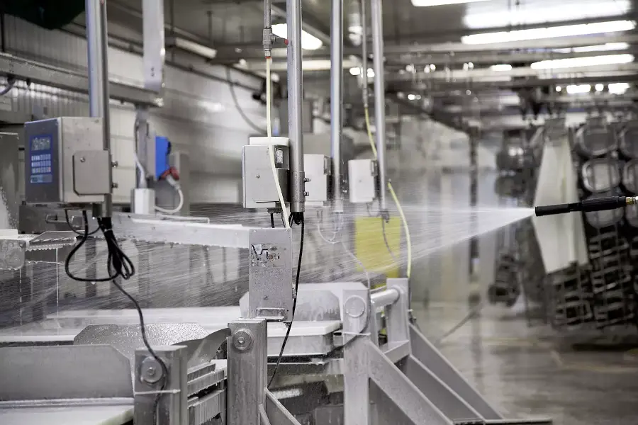 Может ли смена моющих средств негативно сказаться на гигиене предприятия